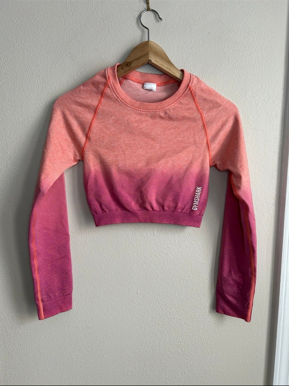 Gymshark Adapt Ombré Seamless Long Sleeve Crop Top Peach Pink Orange Coral Sz S